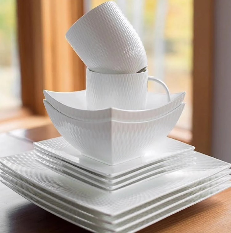 Square Diamonds Dinnerware Set 16 Piece